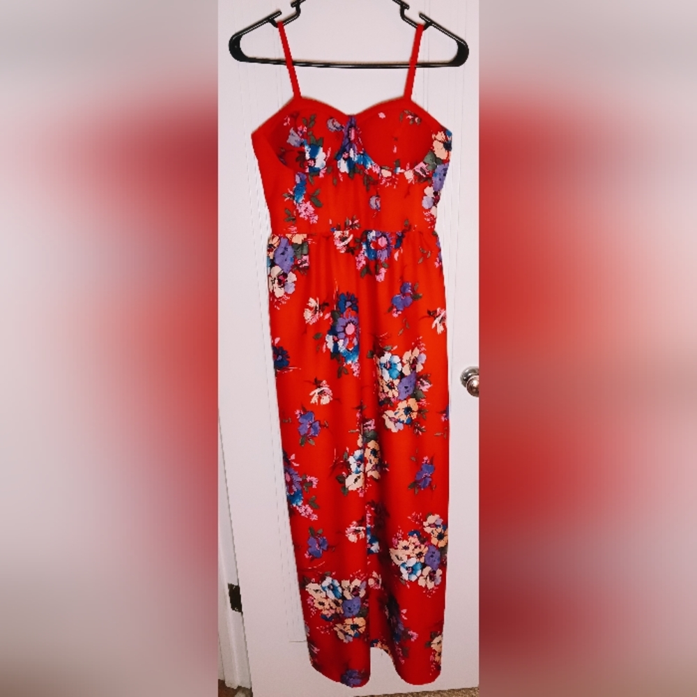 Red Floral Dress with Pockets!